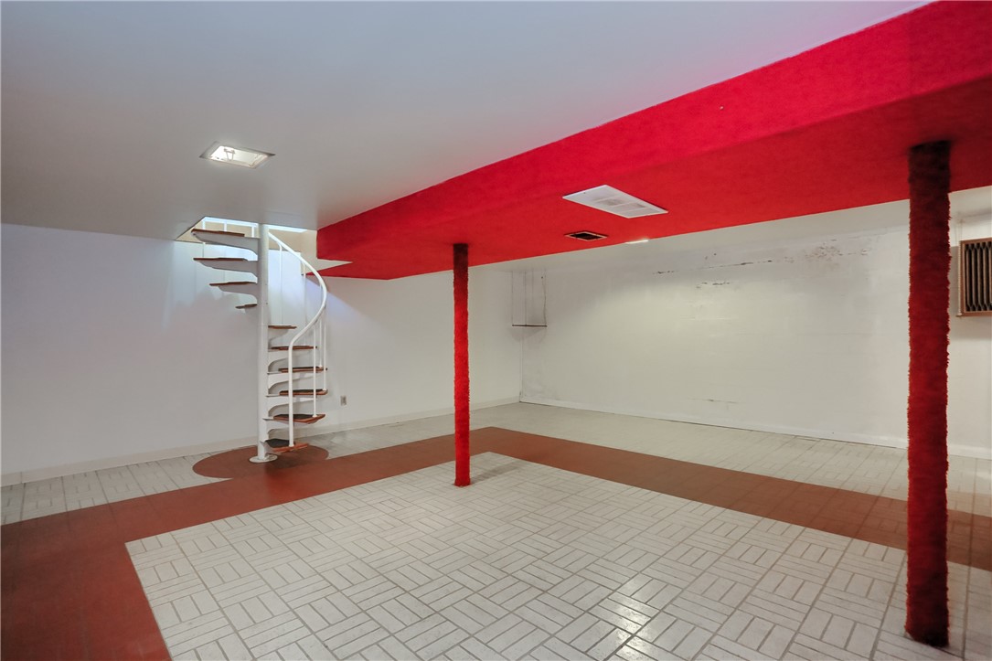 Oakdale, Pennsylvania 15071, United States, 3 Bedrooms Bedrooms, ,2 BathroomsBathrooms,Residential,Contingent,208881