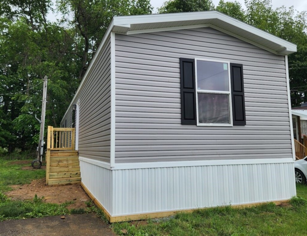 152 Roundtop Circle, Scottdale, Pennsylvania image 2