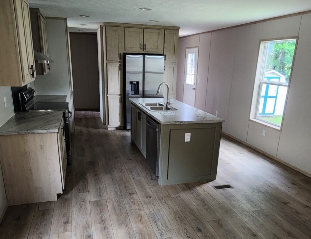 152 Roundtop Circle, Scottdale, Pennsylvania image 6