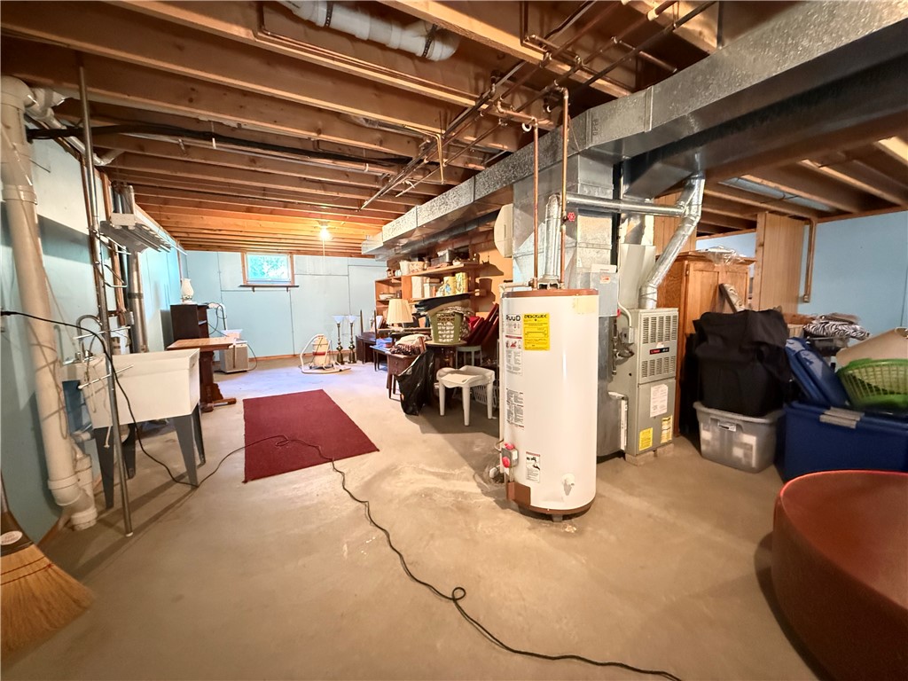 Hempfield Twp, Pennsylvania 16125, United States, 3 Bedrooms Bedrooms, ,2 BathroomsBathrooms,Residential,Active,197041