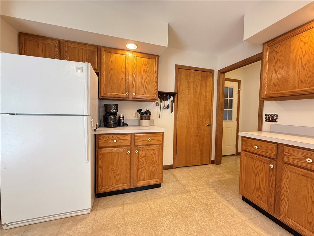 Hempfield Twp, Pennsylvania 16125, United States, 3 Bedrooms Bedrooms, ,2 BathroomsBathrooms,Residential,Active,197041