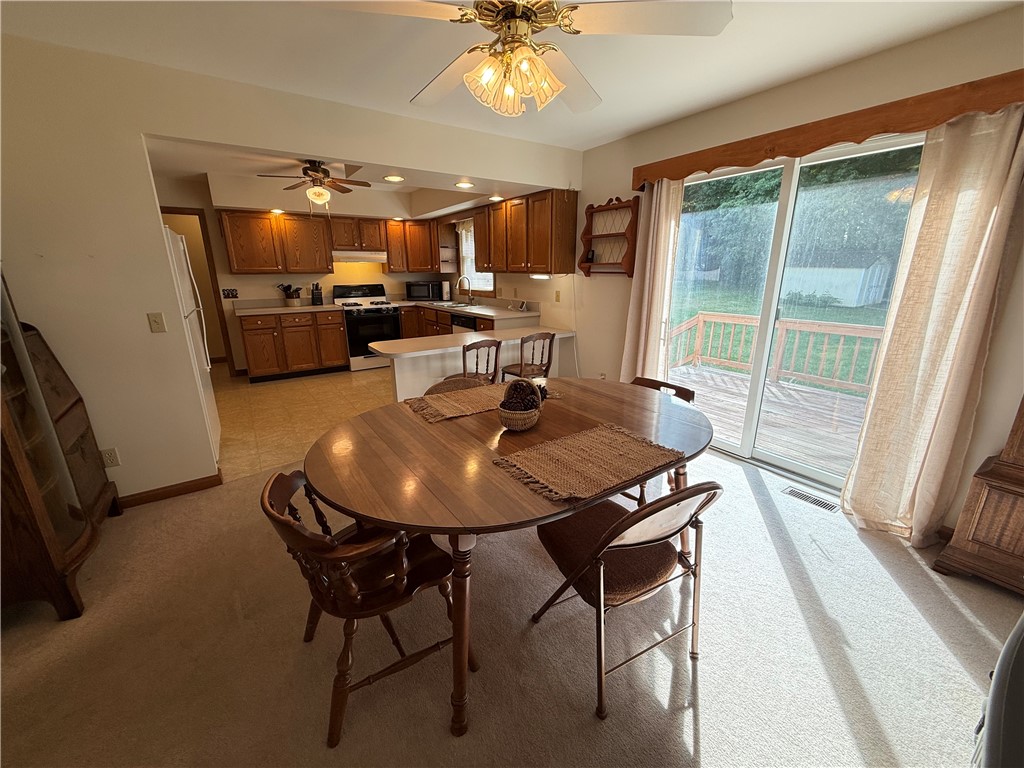 Hempfield Twp, Pennsylvania 16125, United States, 3 Bedrooms Bedrooms, ,2 BathroomsBathrooms,Residential,Active,197041