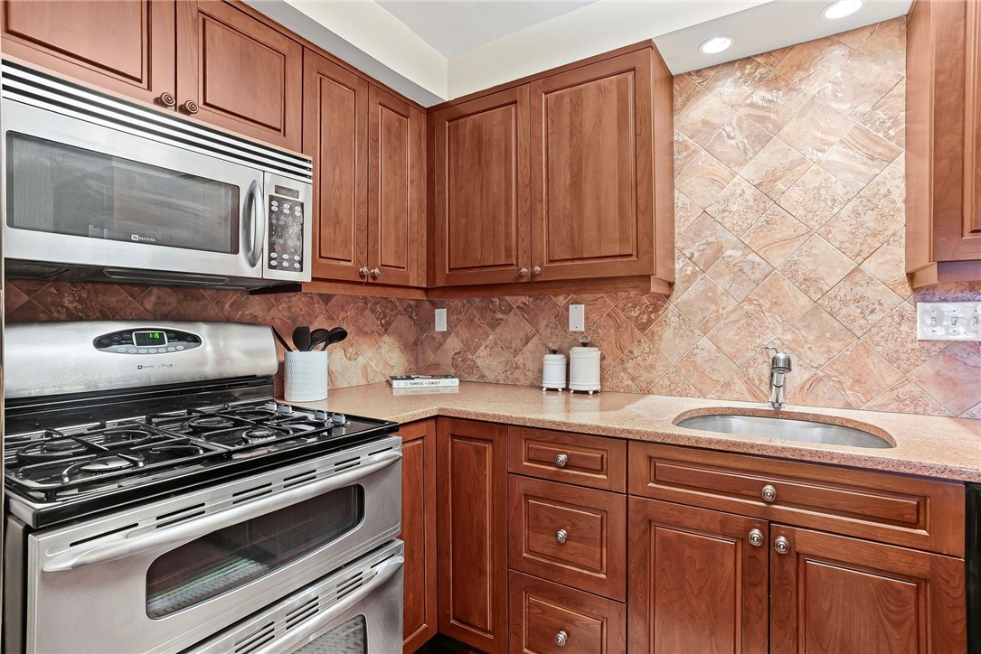 4601 Fifth Avenue Ave #323, Oakland, Pennsylvania image 9