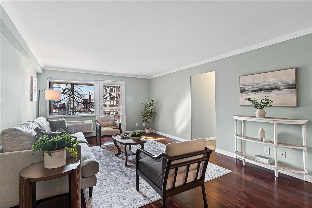 4601 Fifth Avenue Ave #323, Oakland, Pennsylvania image 2