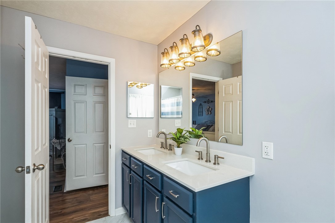 208 Summit Cir Cir, Houston, Pennsylvania image 18