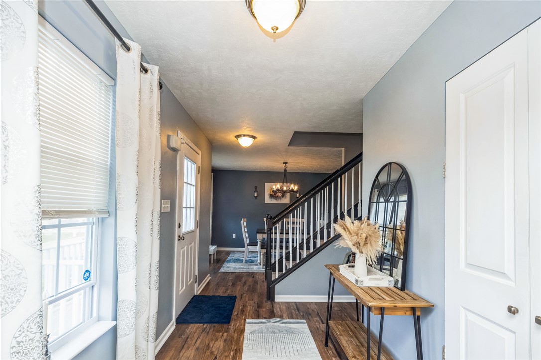 208 Summit Cir Cir, Houston, Pennsylvania image 4