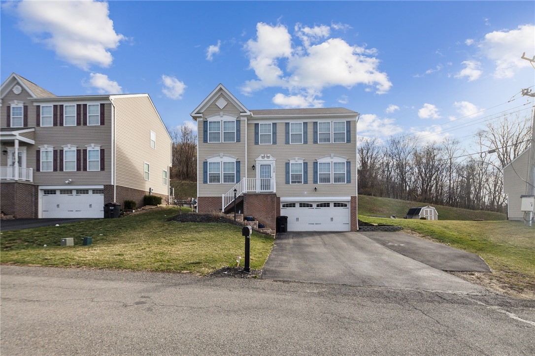 208 Summit Cir Cir, Houston, Pennsylvania image 2