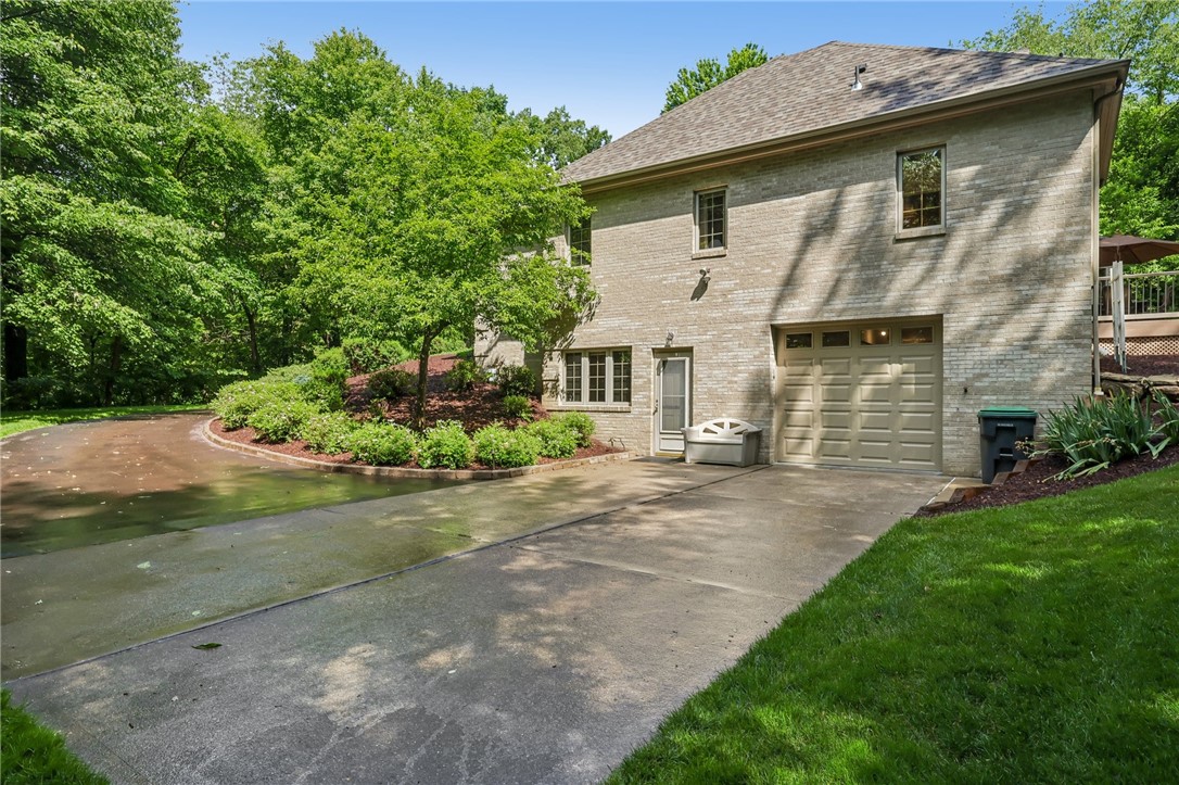 406 Settlers Village Circle