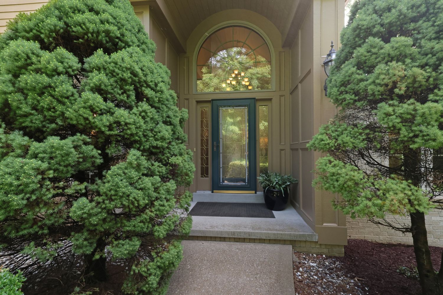 406 Settlers Village Circle