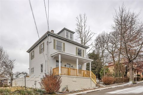 Photo of 435 Steck St, Greensburg, PA 15601 (MLS # 1735073)