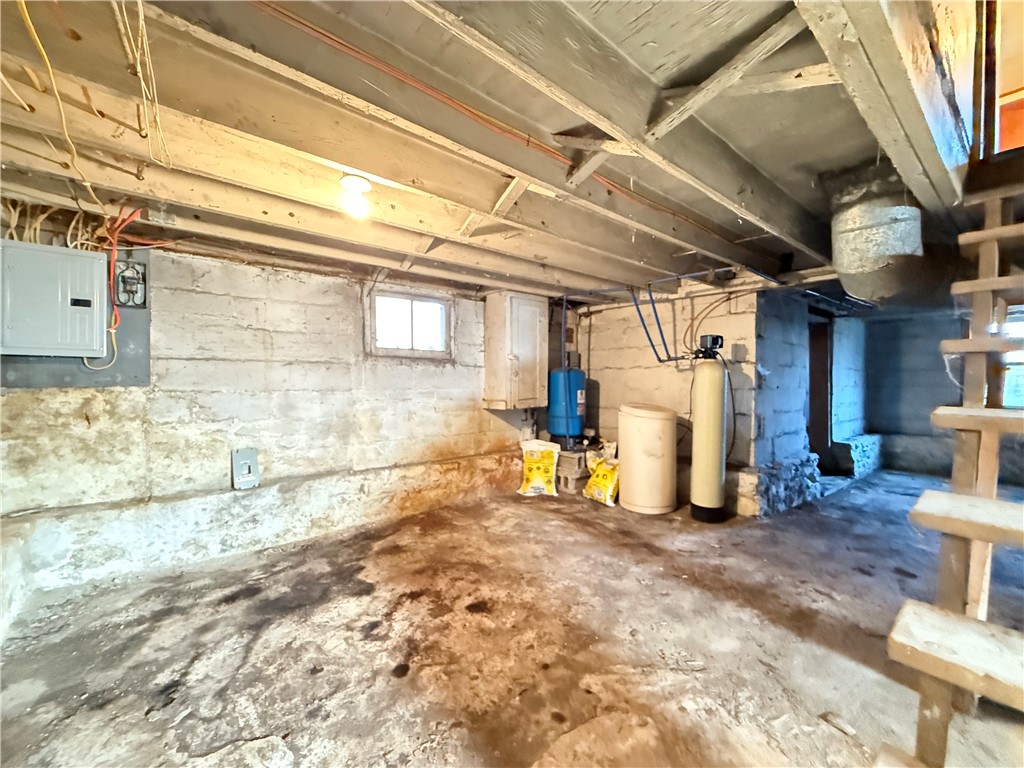 West Salem Twp, Pennsylvania 16125, United States, 3 Bedrooms Bedrooms, ,2 BathroomsBathrooms,Residential,Active,246034