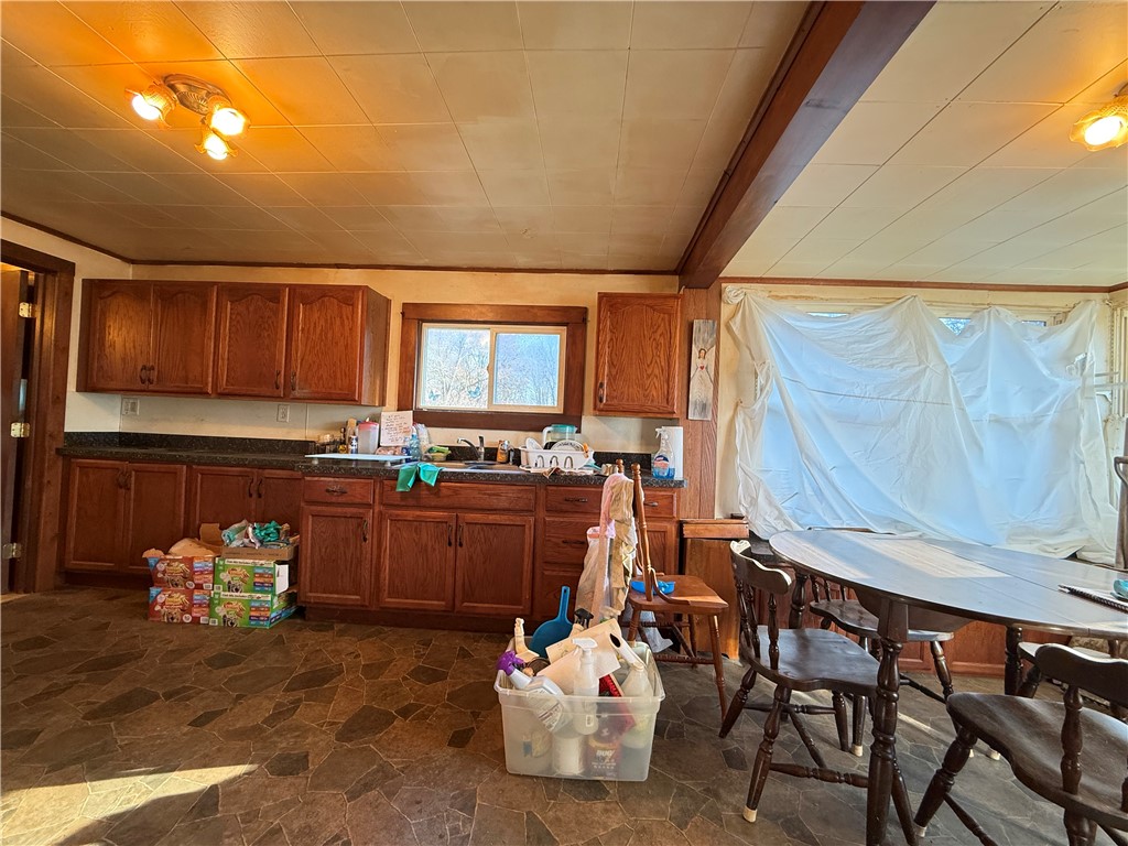 West Salem Twp, Pennsylvania 16125, United States, 3 Bedrooms Bedrooms, ,2 BathroomsBathrooms,Residential,Active,246034