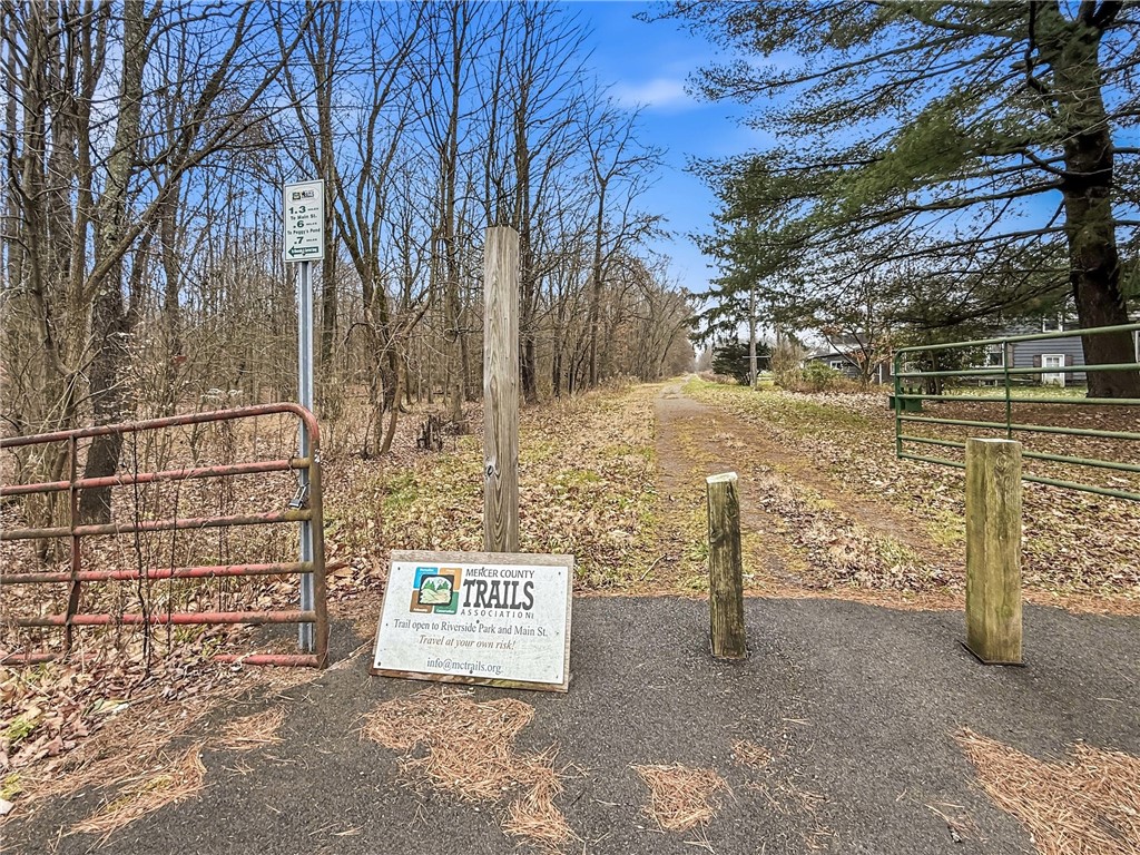 West Salem Twp, Pennsylvania 16125, United States, 3 Bedrooms Bedrooms, ,2 BathroomsBathrooms,Residential,Active,246034