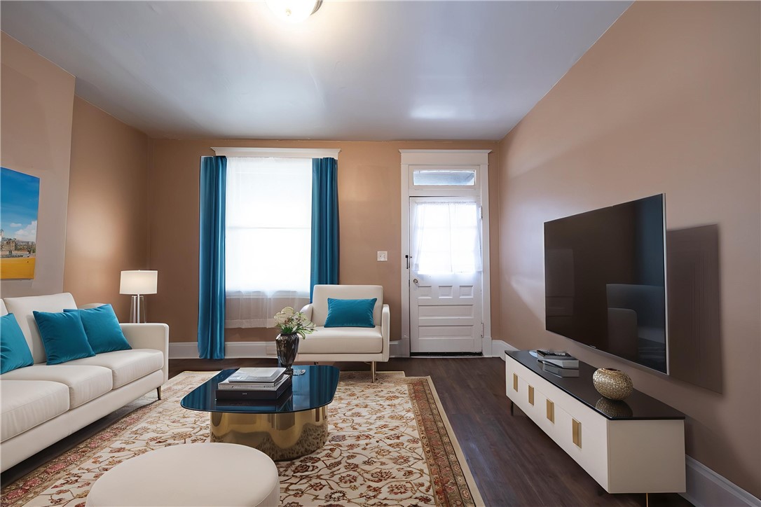 305-307-309 Natchez Street