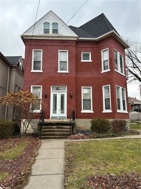 Photo of 420 S Pacific Ave, Friendship Park, PA 15224 (MLS # 1736617)