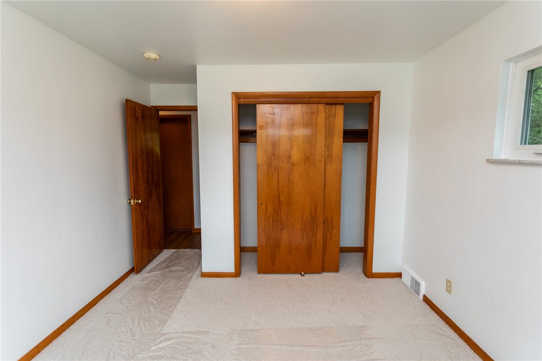 240 Connellsville St St, Dunbar, Pennsylvania image 36