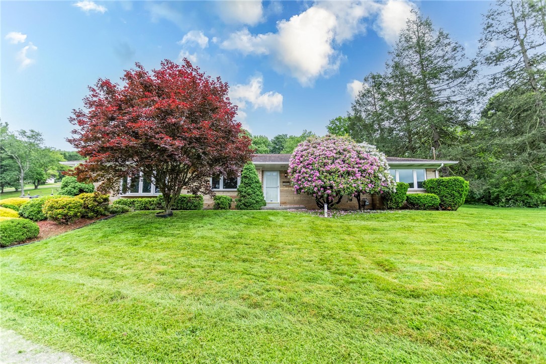 240 Connellsville St St, Dunbar, Pennsylvania image 1