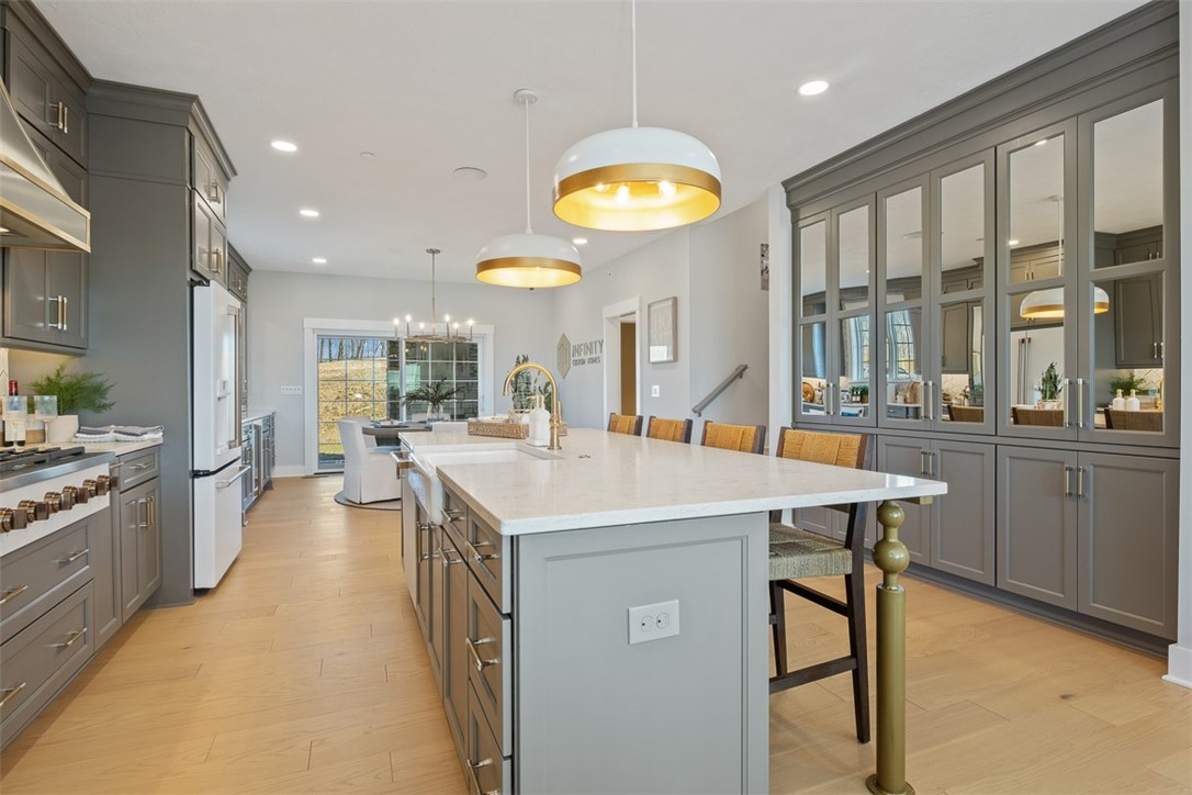 3001 Greeneview Lane