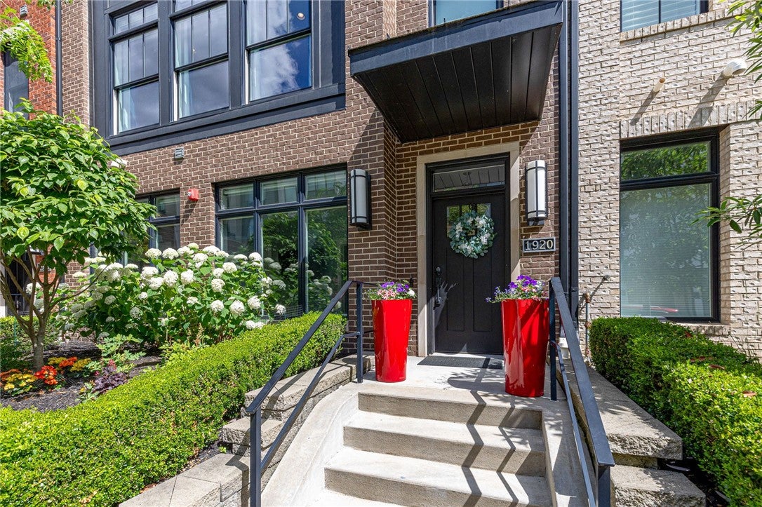 1920 Waterfront Pl