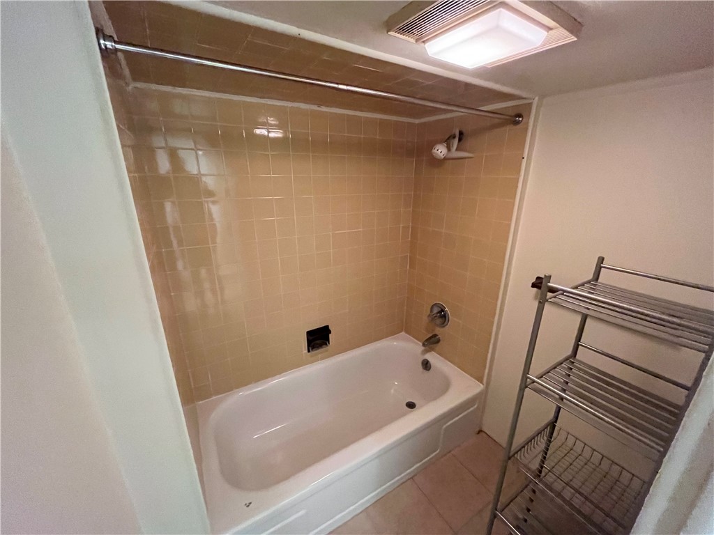 South Side, Pennsylvania 15203, United States, 2 Bedrooms Bedrooms, ,2 BathroomsBathrooms,Residential,Active,213601