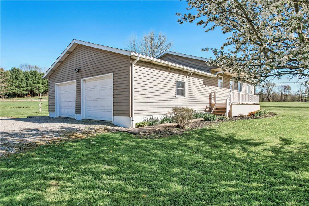 Hempfield Twp - Mer, Pennsylvania 16125, United States, 3 Bedrooms Bedrooms, ,2 BathroomsBathrooms,Residential,Active,117971