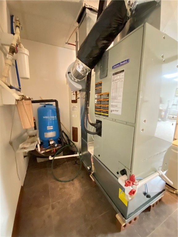 Hempfield Twp - Mer, Pennsylvania 16125, United States, 3 Bedrooms Bedrooms, ,2 BathroomsBathrooms,Residential,Active,117971