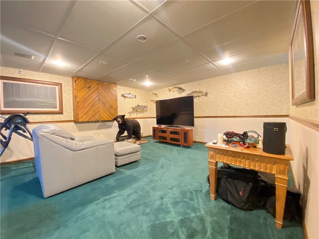 Hempfield Twp - Mer, Pennsylvania 16125, United States, 3 Bedrooms Bedrooms, ,2 BathroomsBathrooms,Residential,Active,117971