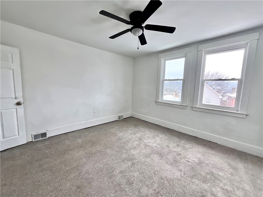 Ambridge, Pennsylvania 15003, United States, 6 Bedrooms Bedrooms, ,2 BathroomsBathrooms,Residential,Active,1990