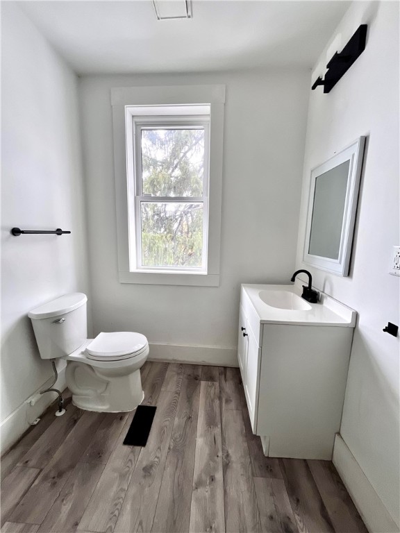 Ambridge, Pennsylvania 15003, United States, 6 Bedrooms Bedrooms, ,2 BathroomsBathrooms,Residential,Active,1990