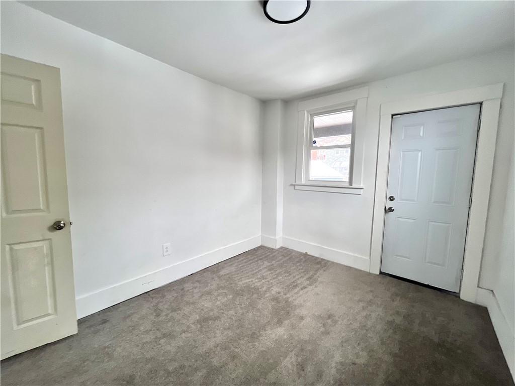 Ambridge, Pennsylvania 15003, United States, 6 Bedrooms Bedrooms, ,2 BathroomsBathrooms,Residential,Active,1990