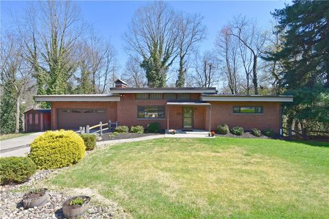 110 Circle Dr Ross Twp PA 15237
