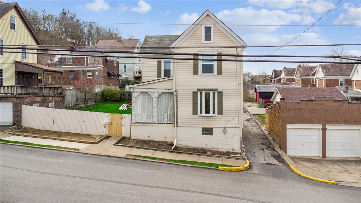 735 Fifth St, Trafford, Pennsylvania image 2