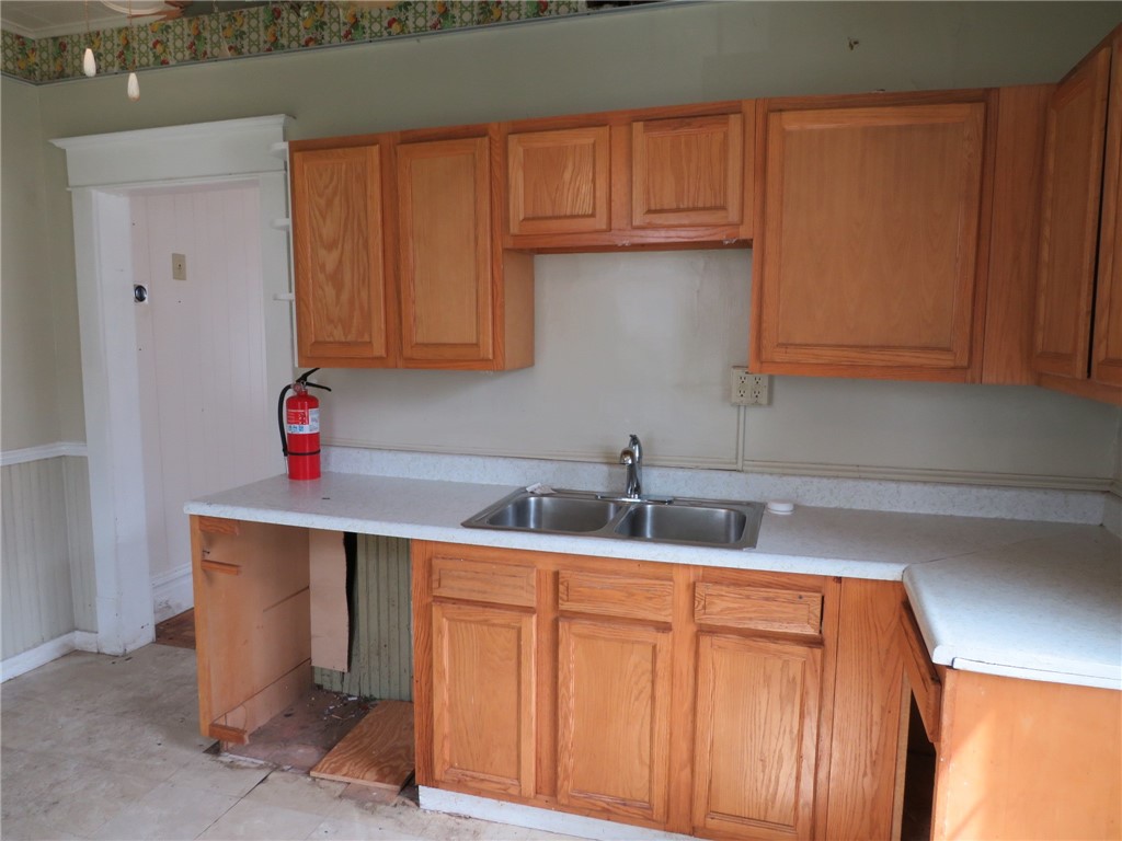 802 Howard St St, Monongahela, Pennsylvania image 21