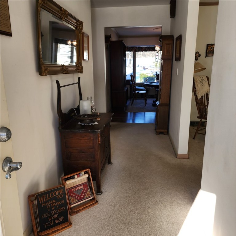 Neshannock Twp, Pennsylvania 16105, United States, 3 Bedrooms Bedrooms, ,2 BathroomsBathrooms,Residential,Contingent,12456