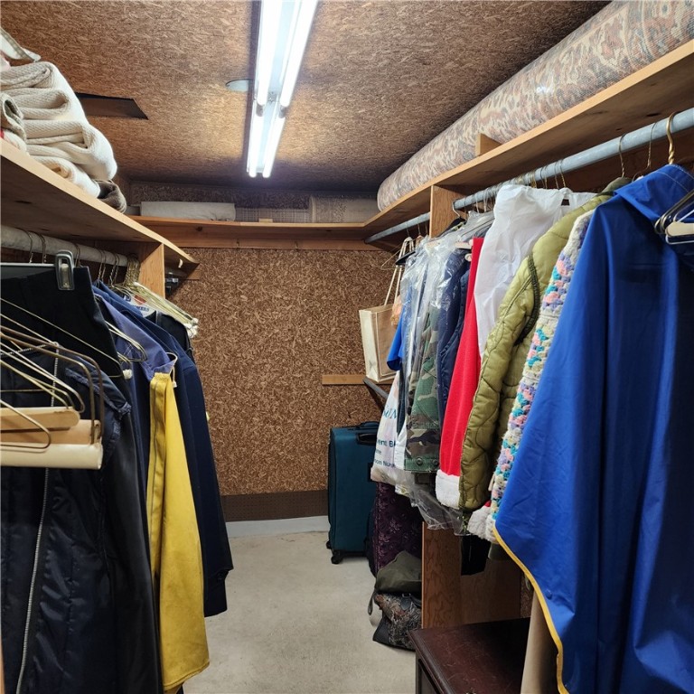 Neshannock Twp, Pennsylvania 16105, United States, 3 Bedrooms Bedrooms, ,2 BathroomsBathrooms,Residential,Contingent,12456