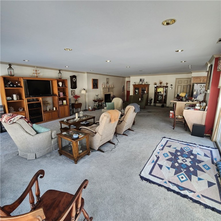 Neshannock Twp, Pennsylvania 16105, United States, 3 Bedrooms Bedrooms, ,2 BathroomsBathrooms,Residential,Contingent,12456