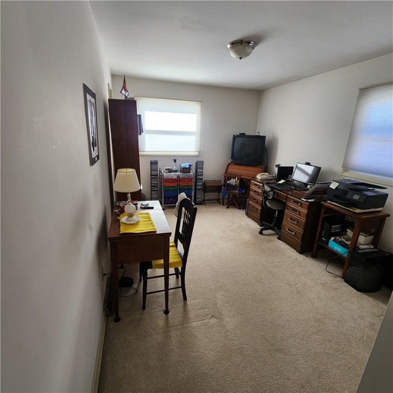 Neshannock Twp, Pennsylvania 16105, United States, 3 Bedrooms Bedrooms, ,2 BathroomsBathrooms,Residential,Contingent,12456