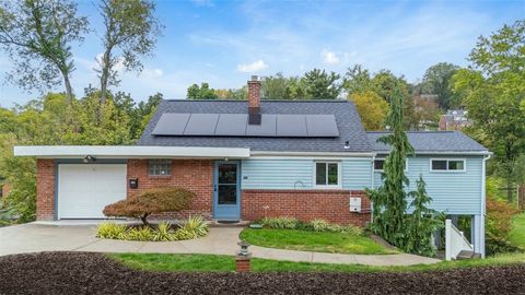 Photo of 198 Lynn Dr, Pittsburgh, PA 15236 (MLS # 1737267)