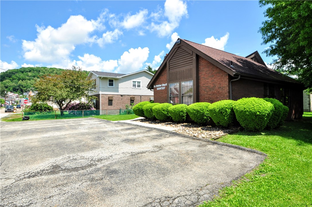 303 S 6th St. St, West Newton, Pennsylvania image 27