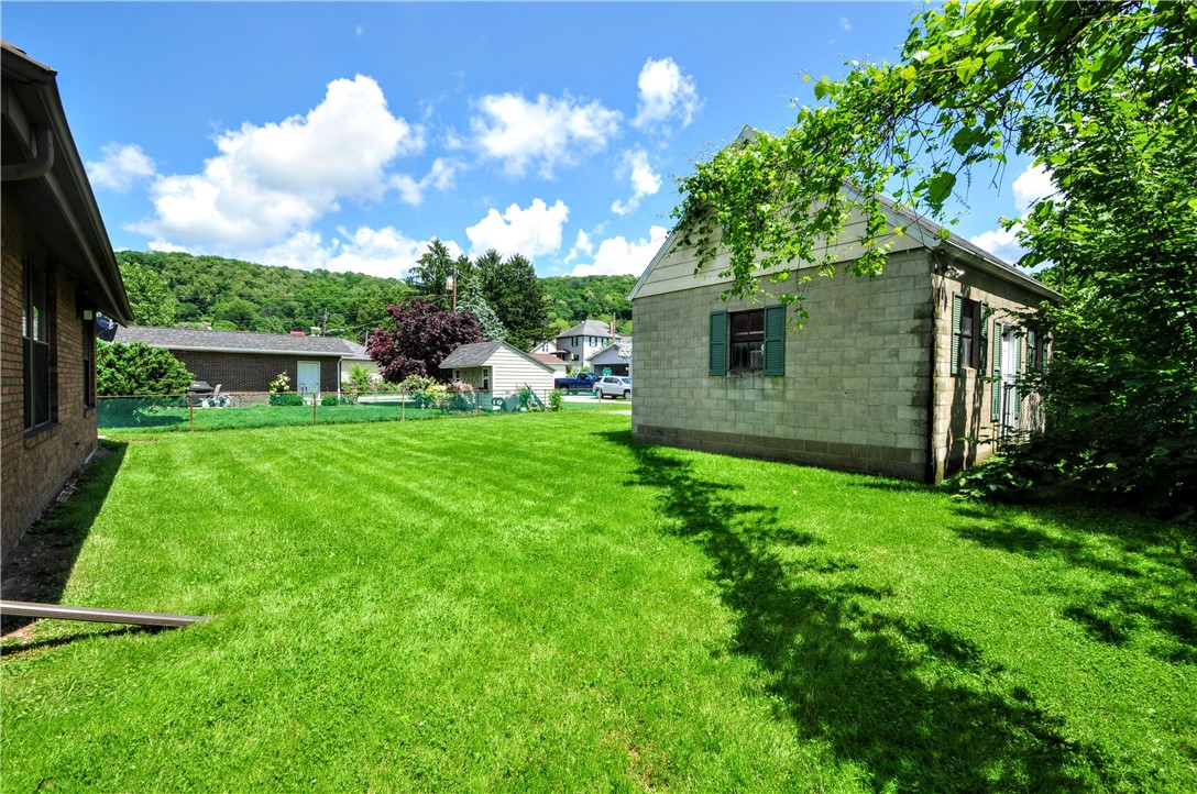 303 S 6th St. St, West Newton, Pennsylvania image 29
