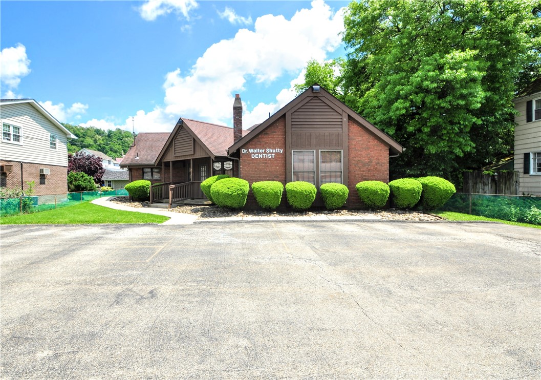 303 S 6th St. St, West Newton, Pennsylvania image 25