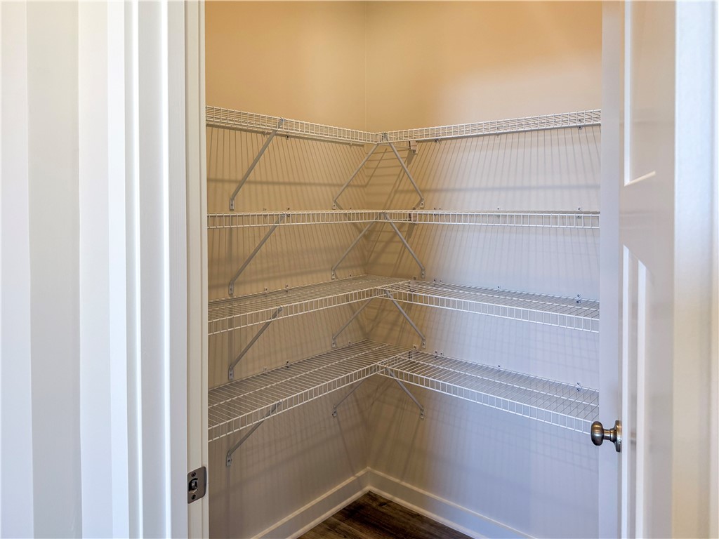 873 Bideford Drive Dr, South Park, Pennsylvania image 3