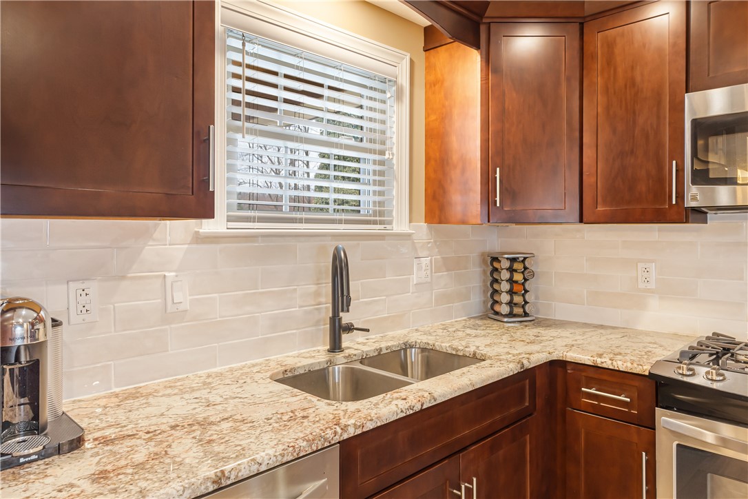 Shaler, Pennsylvania 15116, United States, 3 Bedrooms Bedrooms, ,3 BathroomsBathrooms,Residential,Active,97909