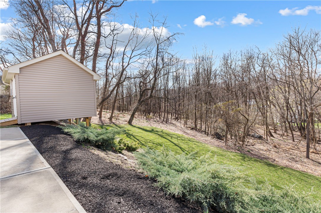 Shaler, Pennsylvania 15116, United States, 3 Bedrooms Bedrooms, ,3 BathroomsBathrooms,Residential,Active,97909