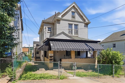 Photo of 347 E 13th Ave, Homestead, PA 15120 (MLS # 1758234)