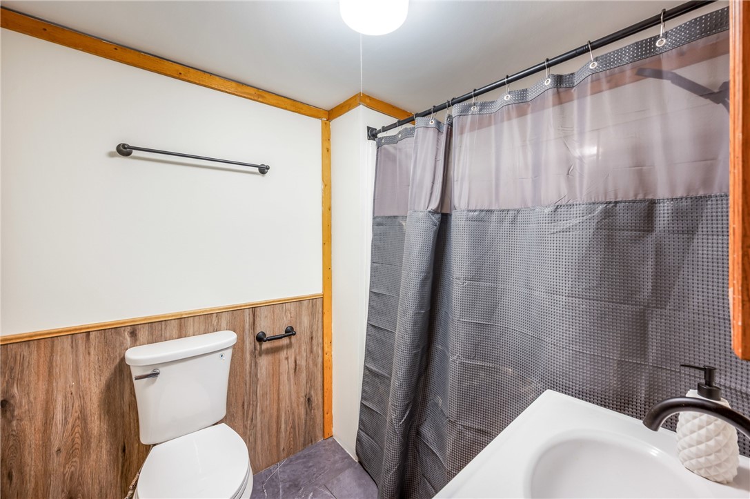 Shenango-Cra, Pennsylvania 16424, United States, 2 Bedrooms Bedrooms, ,1 BathroomBathrooms,Residential,Active,93086