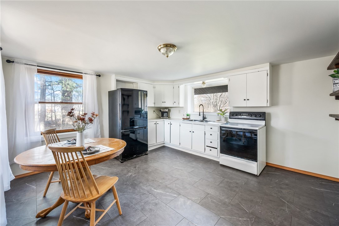 Shenango-Cra, Pennsylvania 16424, United States, 2 Bedrooms Bedrooms, ,1 BathroomBathrooms,Residential,Active,93086