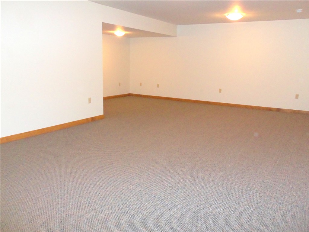 Chartiers, Pennsylvania 15301, United States, 3 Bedrooms Bedrooms, ,3 BathroomsBathrooms,Residential,Active,37111