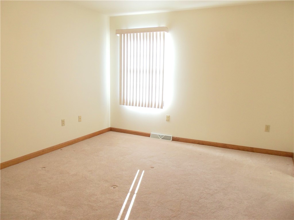 Chartiers, Pennsylvania 15301, United States, 3 Bedrooms Bedrooms, ,3 BathroomsBathrooms,Residential,Active,37111