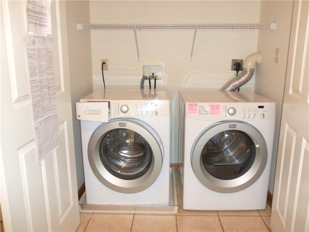 Chartiers, Pennsylvania 15301, United States, 3 Bedrooms Bedrooms, ,3 BathroomsBathrooms,Residential,Active,37111